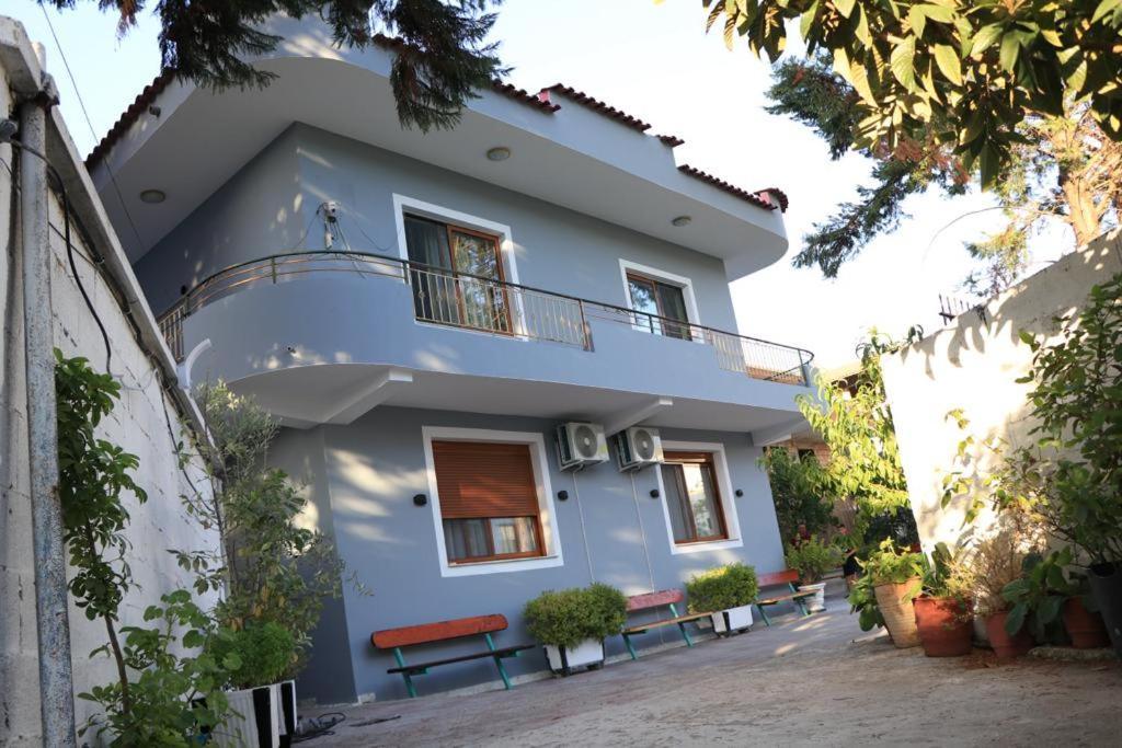 Albora Guest House Fier Esterno foto
